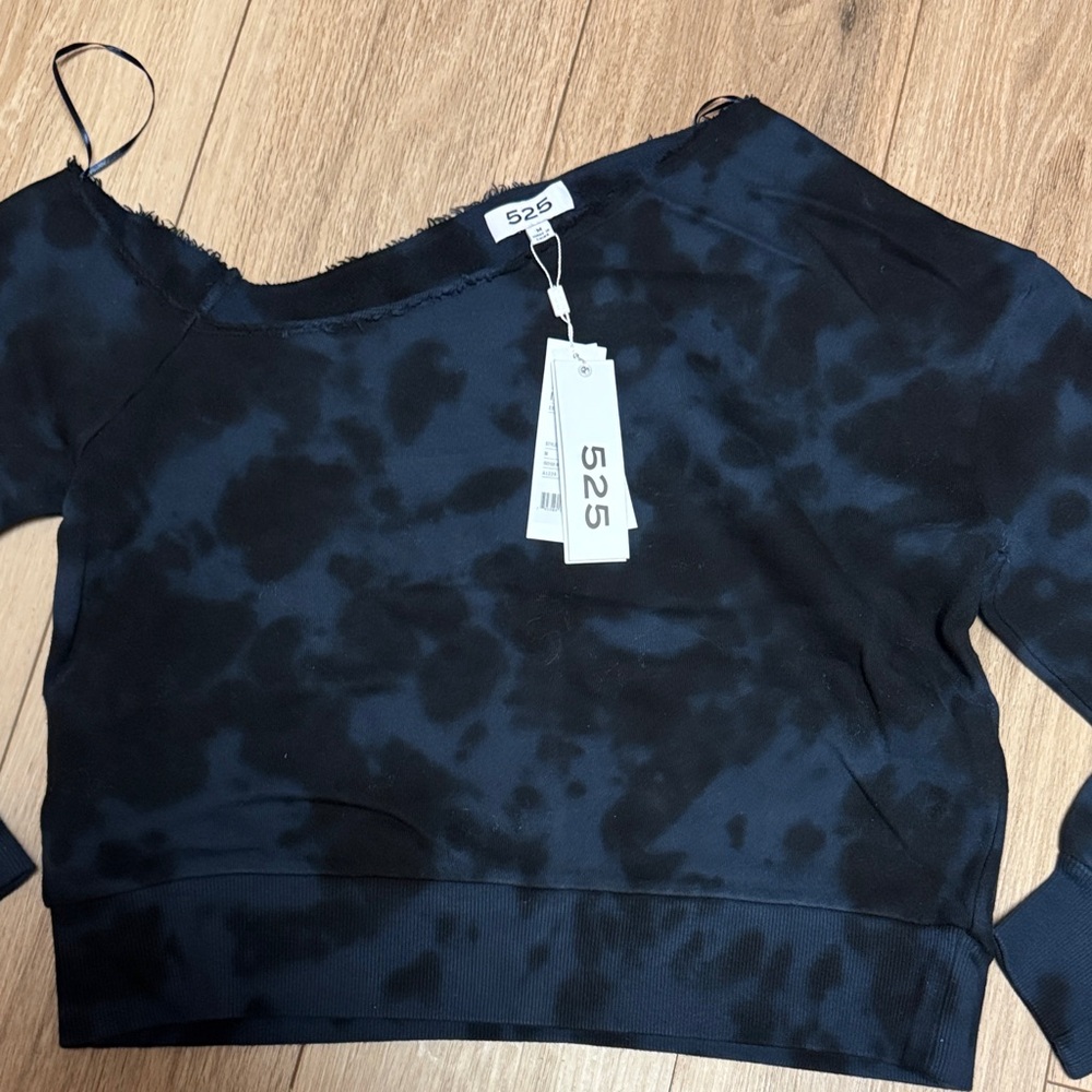 525 America NWT M ONE SHOULDER Black BLUE Tie-Dye 100% cotton sweatshirt